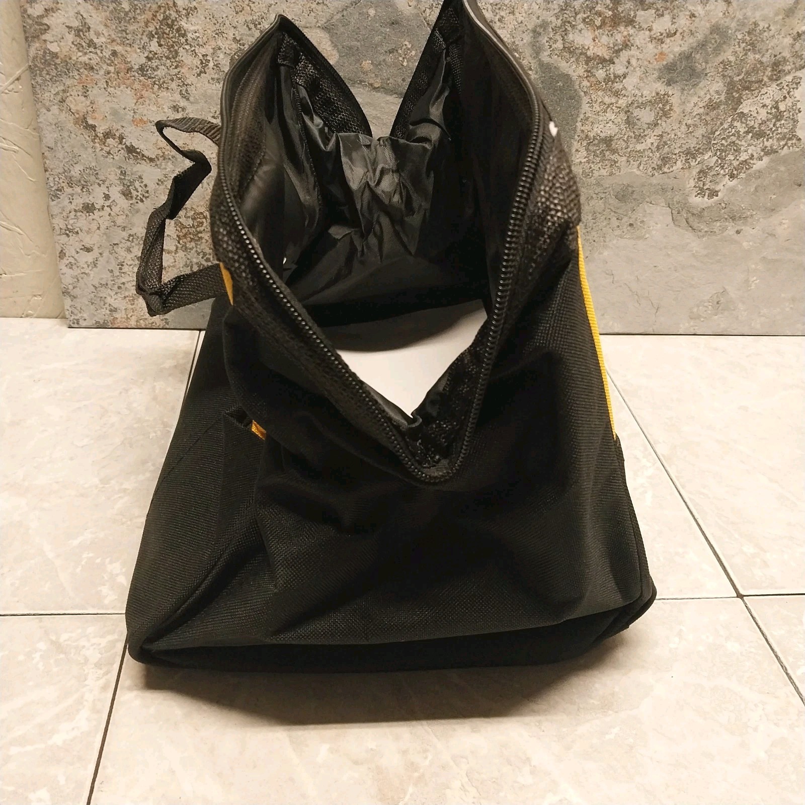 Dewalt Tool Carry Bag Full Zip With Hanlde And Bottom Support Rails 13×9 Unused