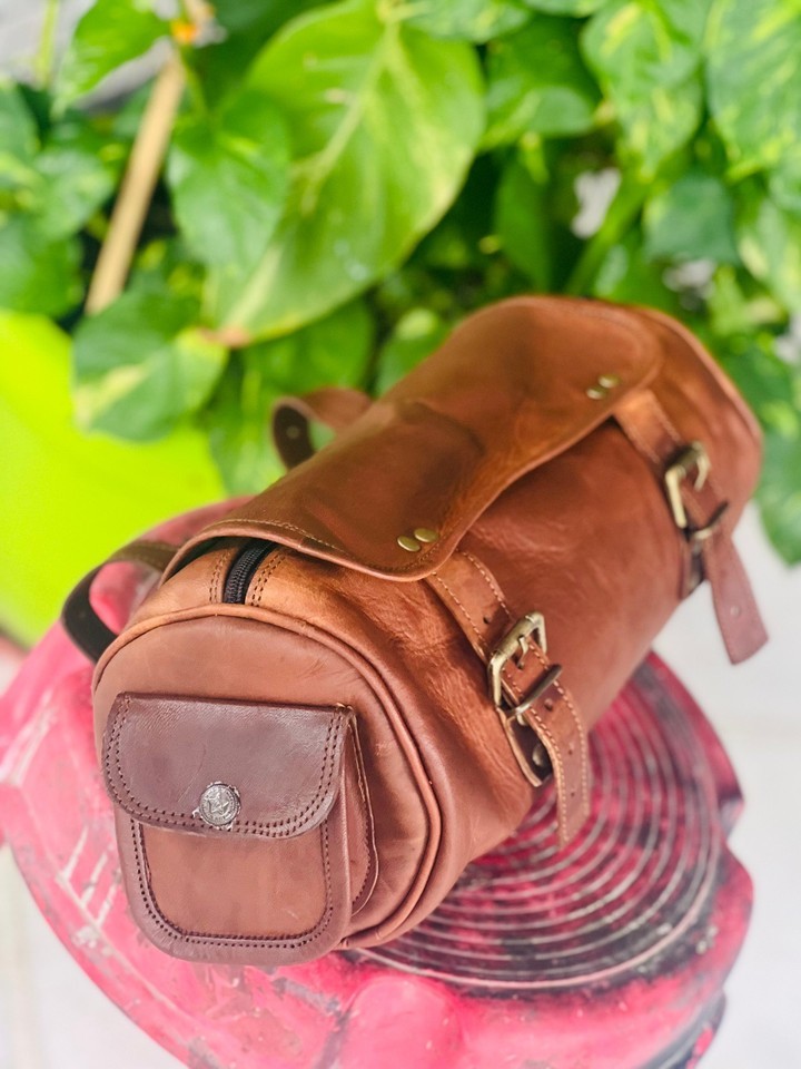 Genuine Bulky Leather Buckle Closure Tool Roll Bag Best New