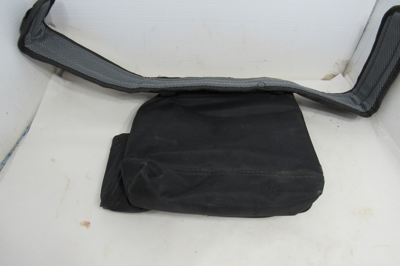Husky Maintenance Tool Belt Pouch 3-Pocket Polyester Black Back Flap Design