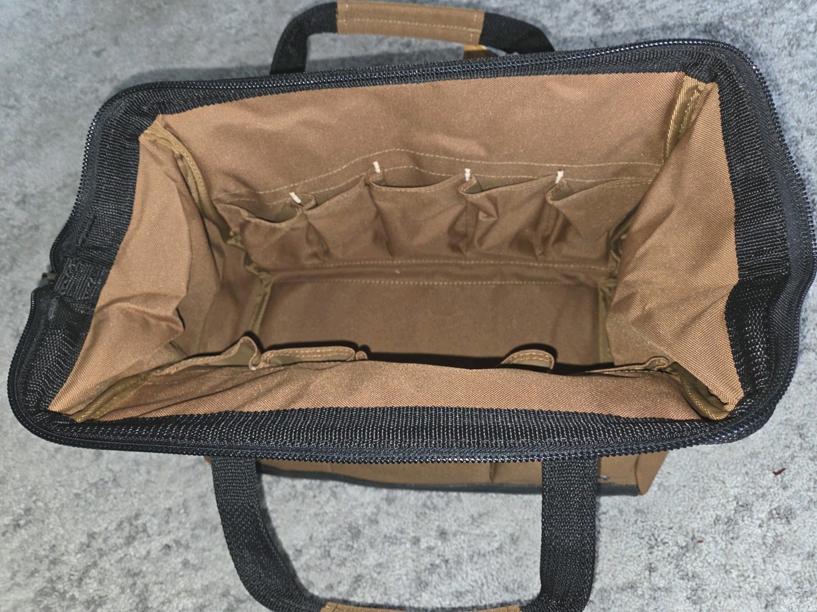 Carhartt 14 ” Quality Heavy-duty Tool Bag with 26 Pockets Padded Huge Opening