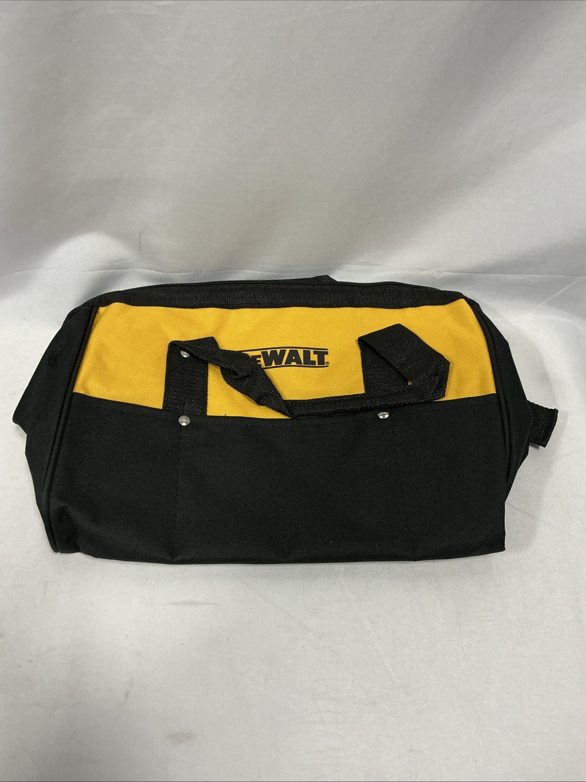 dewalt toolbag n772413