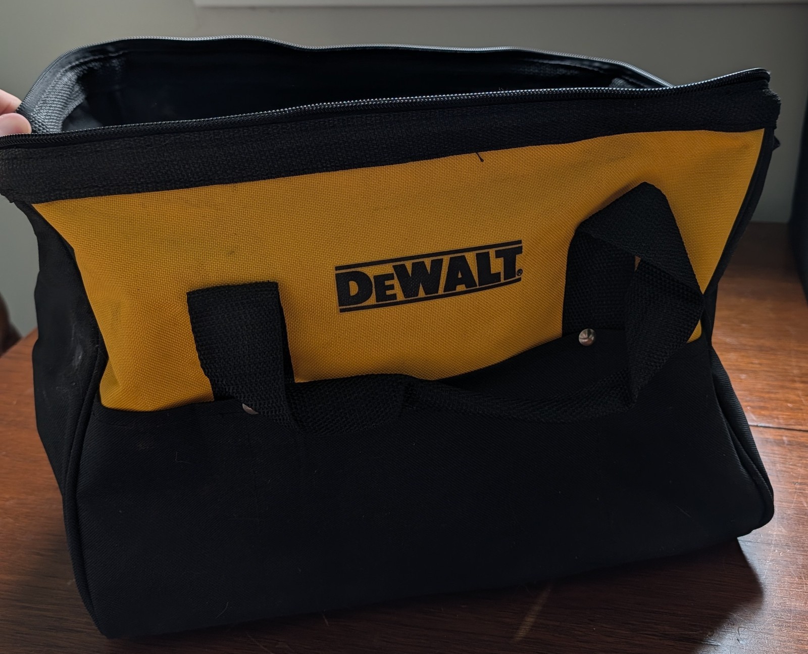 DeWalt Nylon Tool Bag Tote Heavy Duty Onsite Carry Bag Used Good Condition