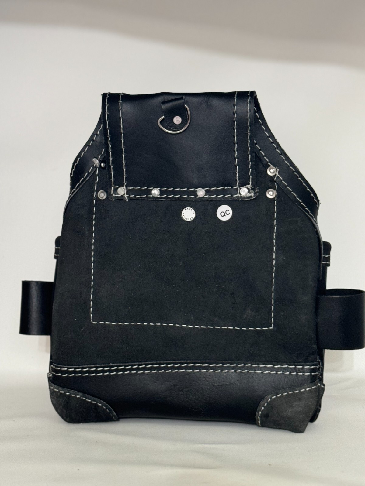 Oil Tanned Leather Pouch With Extra Big Pockets For Nails And Tools