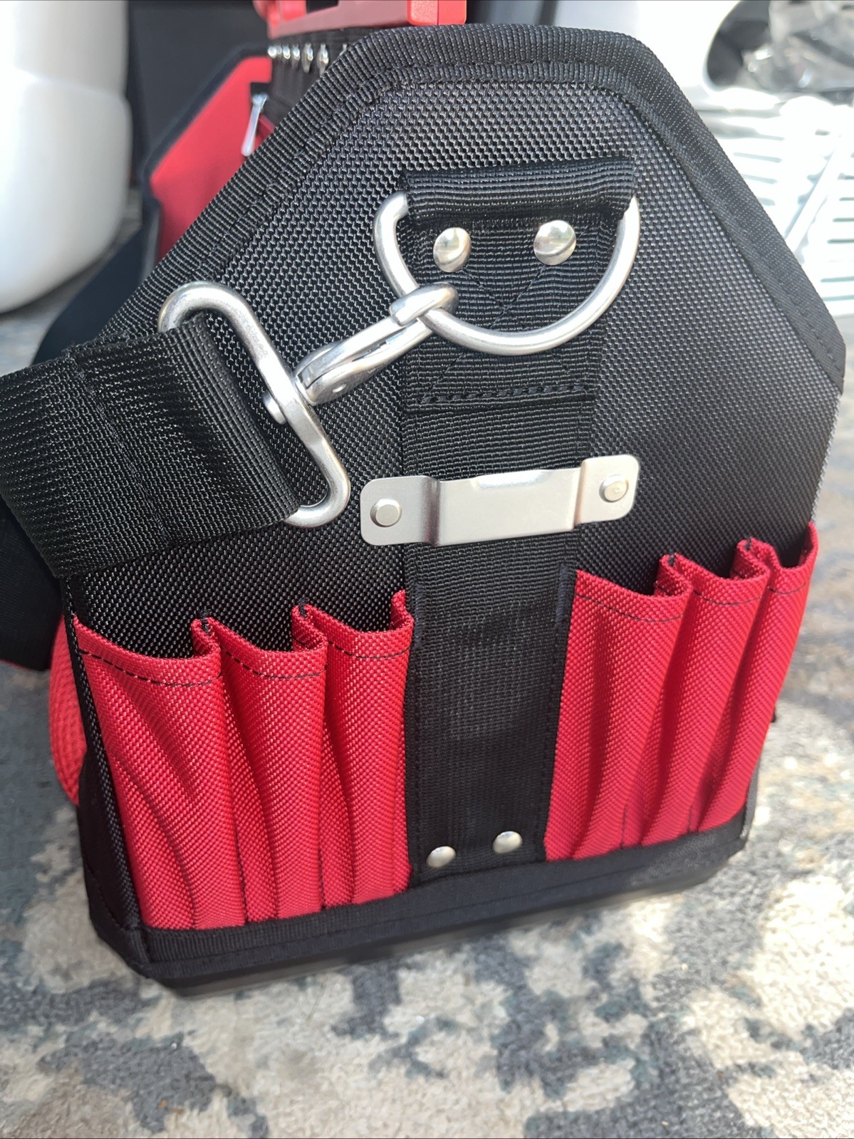 New 48-22-8320 Tool Bags for Milwaukee 20 Inch 32 Pocket packout Tote