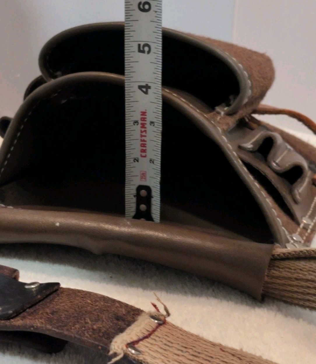 Vintage Weyerhaeuser Leather Carpenter Tool Belt, Nail Pouch, Apron USA Workwear