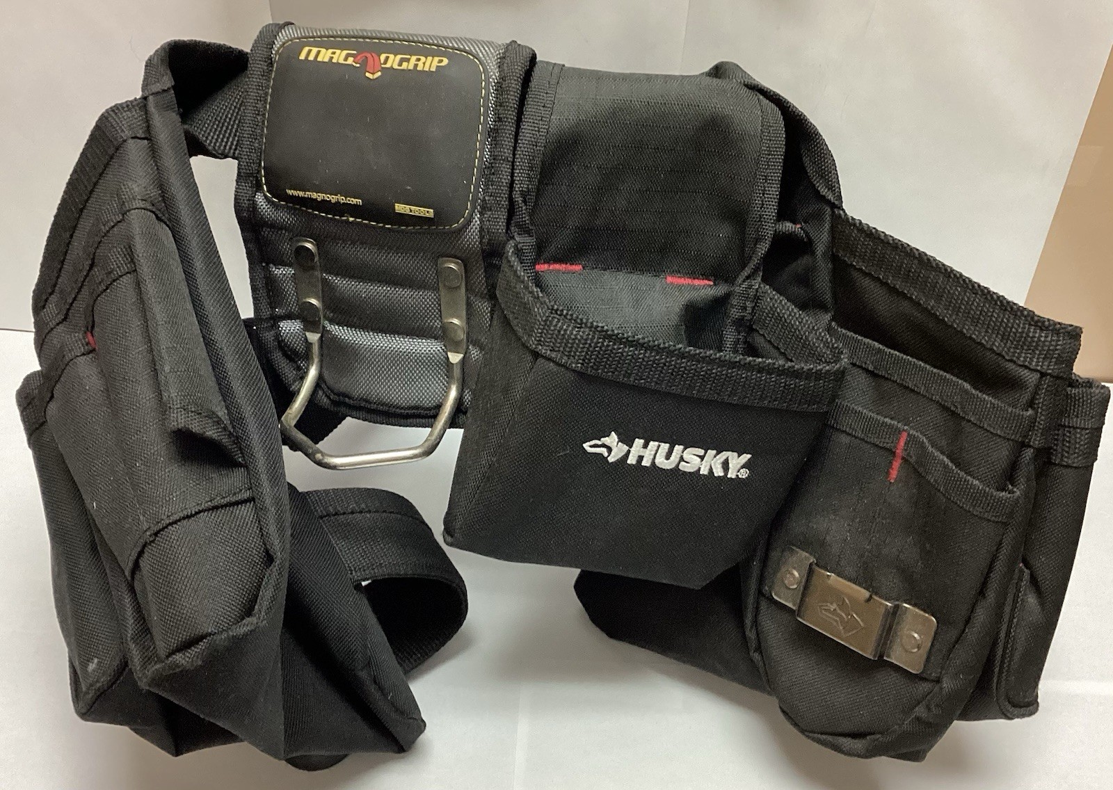 Husky Padded Tool Belt 3 Pouches Multiple Pockets and Mag O Grip Hammer Holder