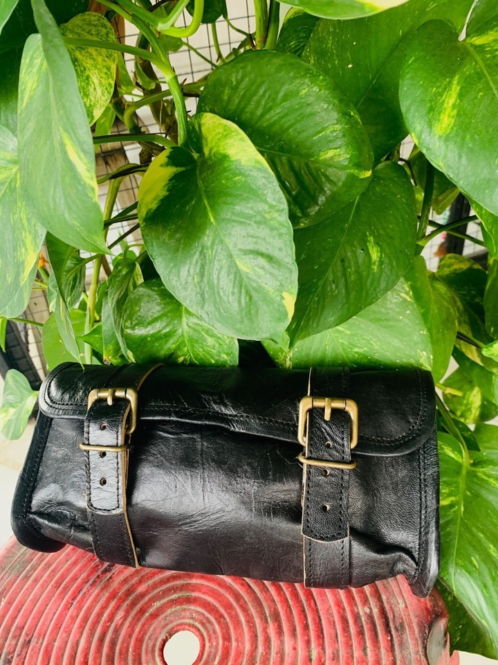 Superb Leather Vintage Motorcycle 2 Strap Buckle Closure Tool Black Bag…