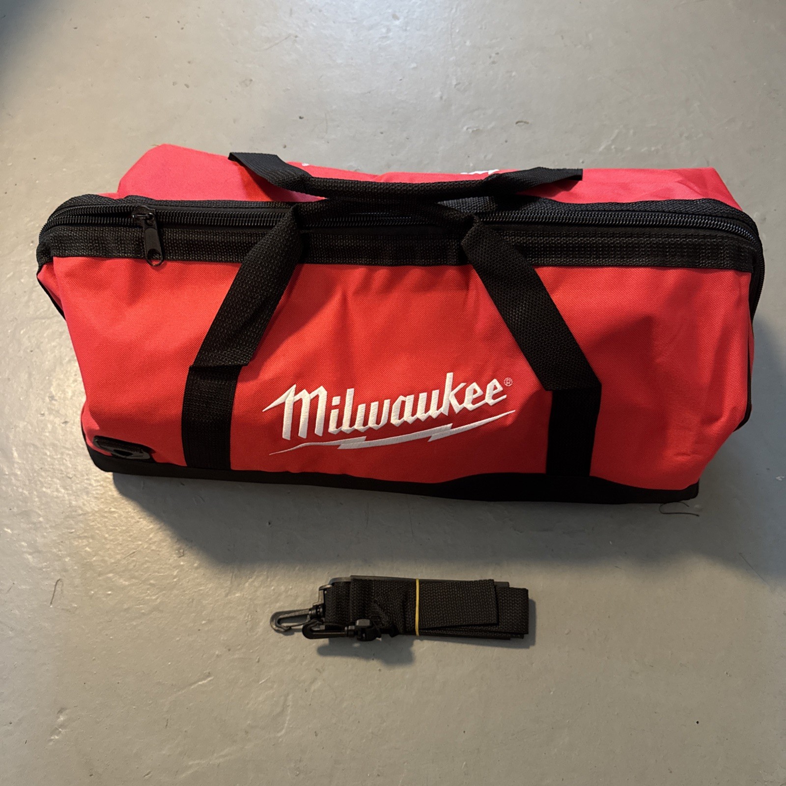Milwaukee LARGE Heavy Duty Canvas Tool Bag 22 L x 11 W x 12 H + Shoulder Strap