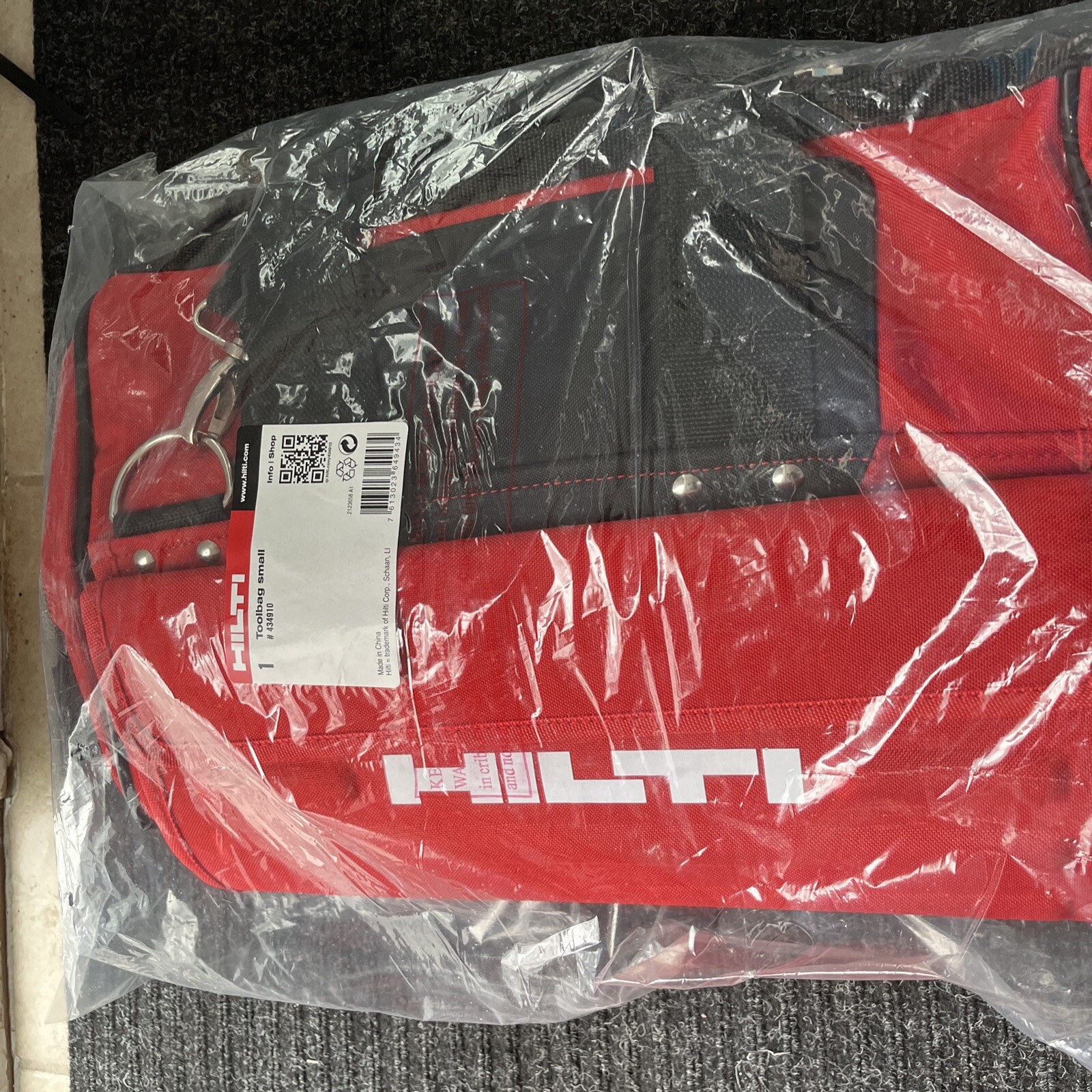 HILTI NEW 18v 22v Heavy duty Pro Contractor Tool Bag Kit 15x13x11 #434910