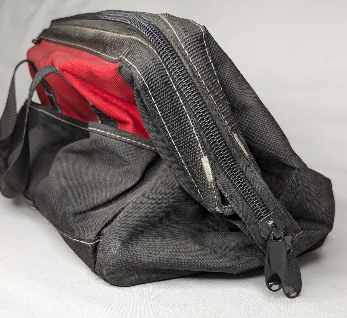 Husky Tote Tool Carry Bag 18″ Long with Zipper Closure