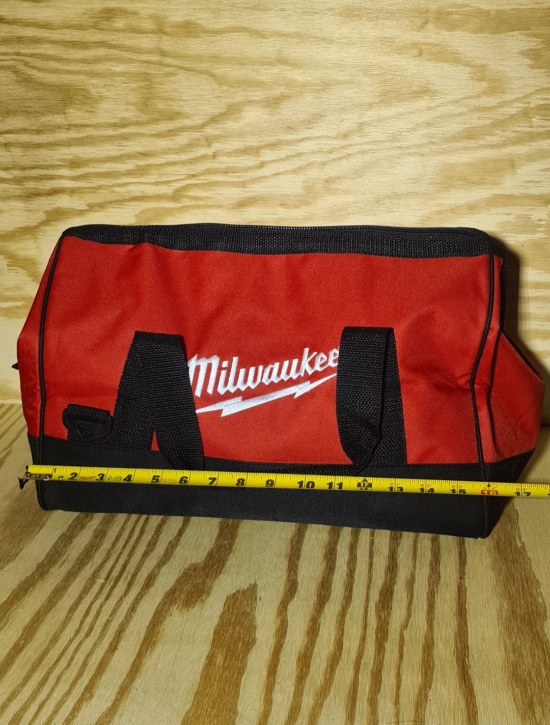 Milwaukee 16″ Heavy Duty Canvas Tool Bag (16L x 10H x 10W) with 6 Inside Pockets