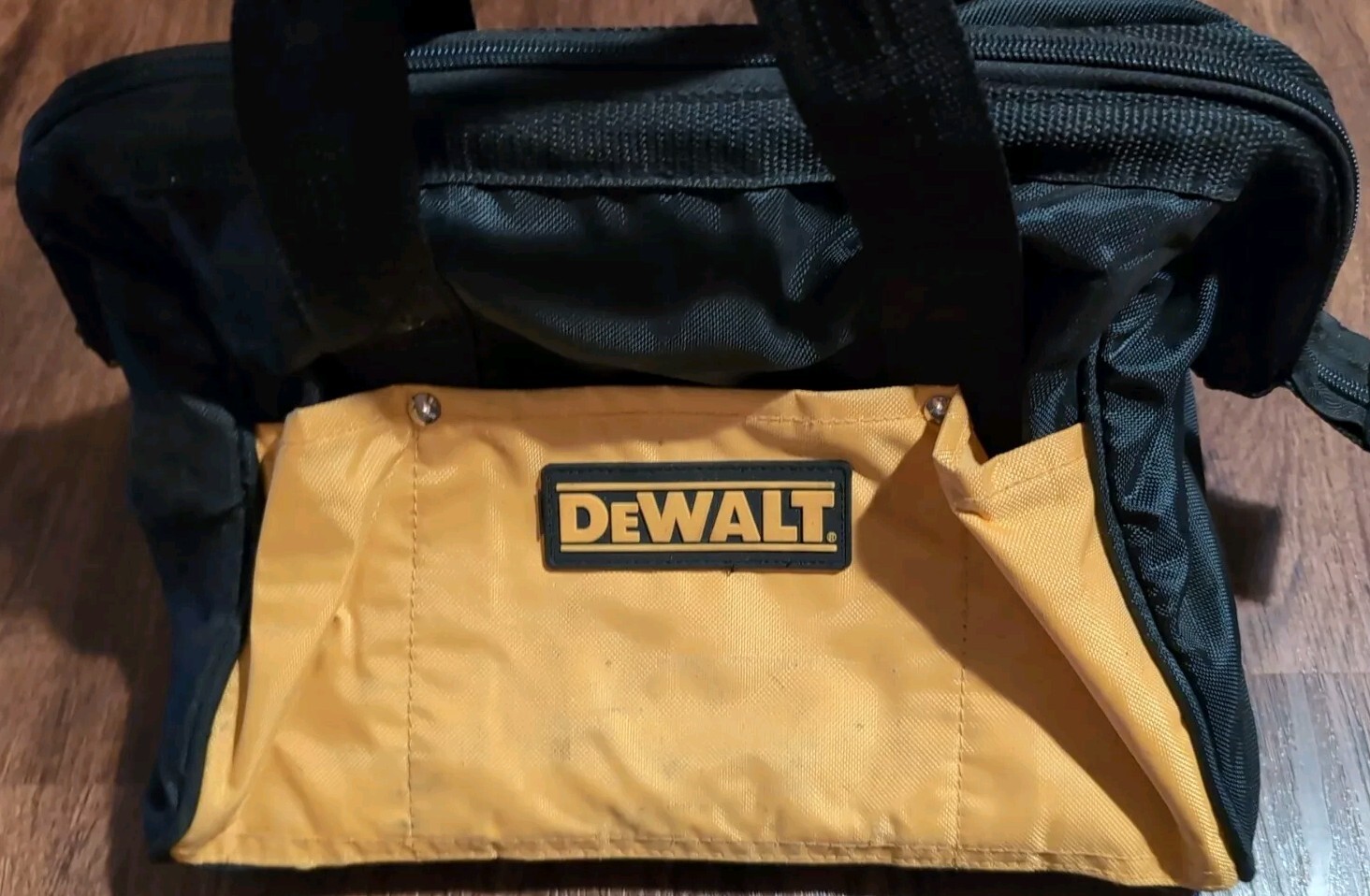 Dewalt ballistic nylon contractor tool bag 13 inch x 9 inch