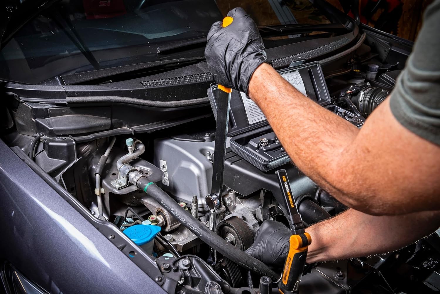 15-Piece Ratcheting Tool Set | Serpentine Belt Removal