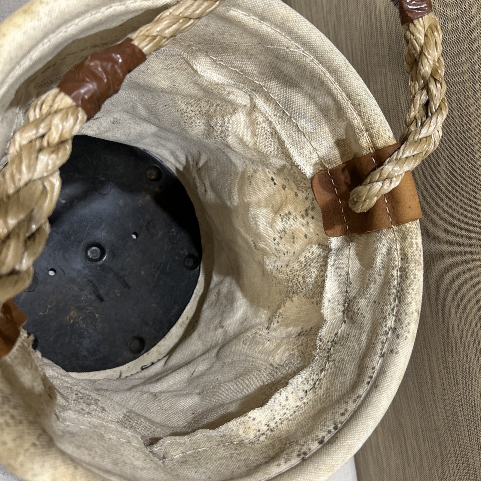 Klein Tools #5109 Canvas 14″ Bucket-Wide Mouth-Reinforced Bottom-Rope Handle-007
