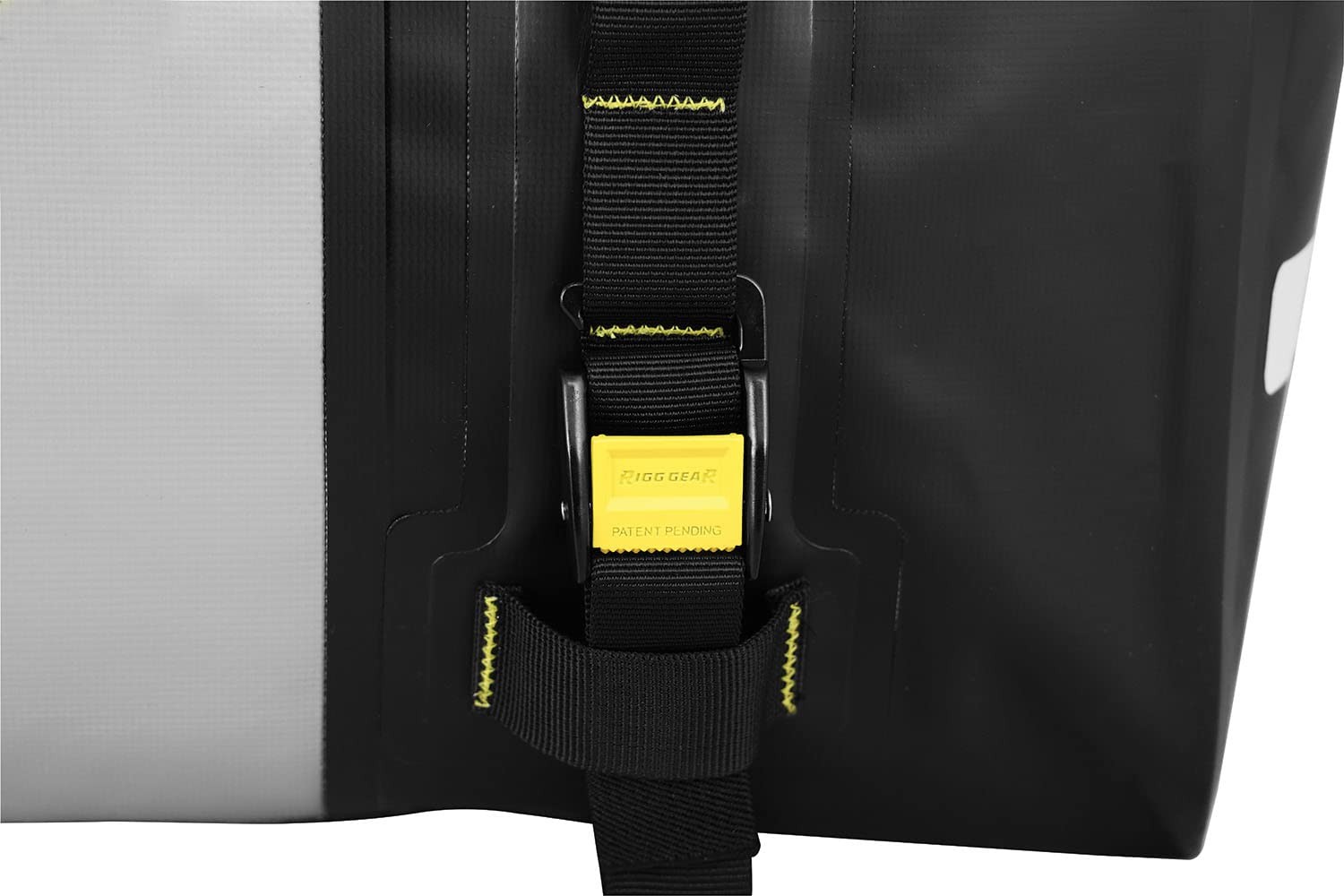 Hurricane Dry Duffle Bag 25L