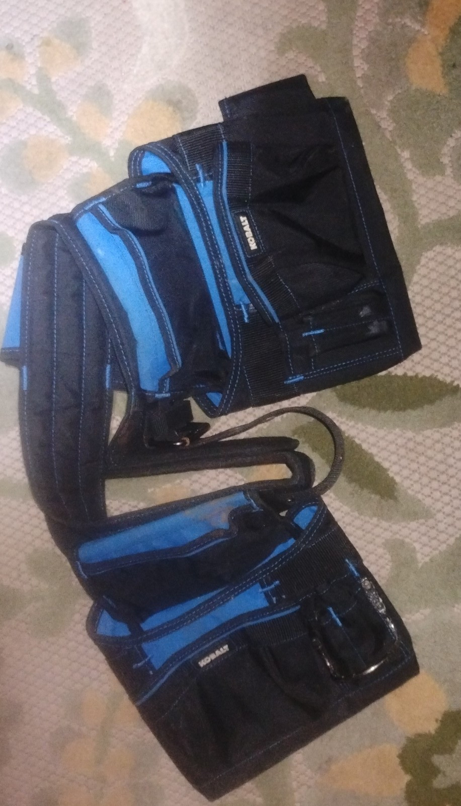 Kobalt Tool Belt with Multiple Tool Pouches. **Only Wear Is From Storage