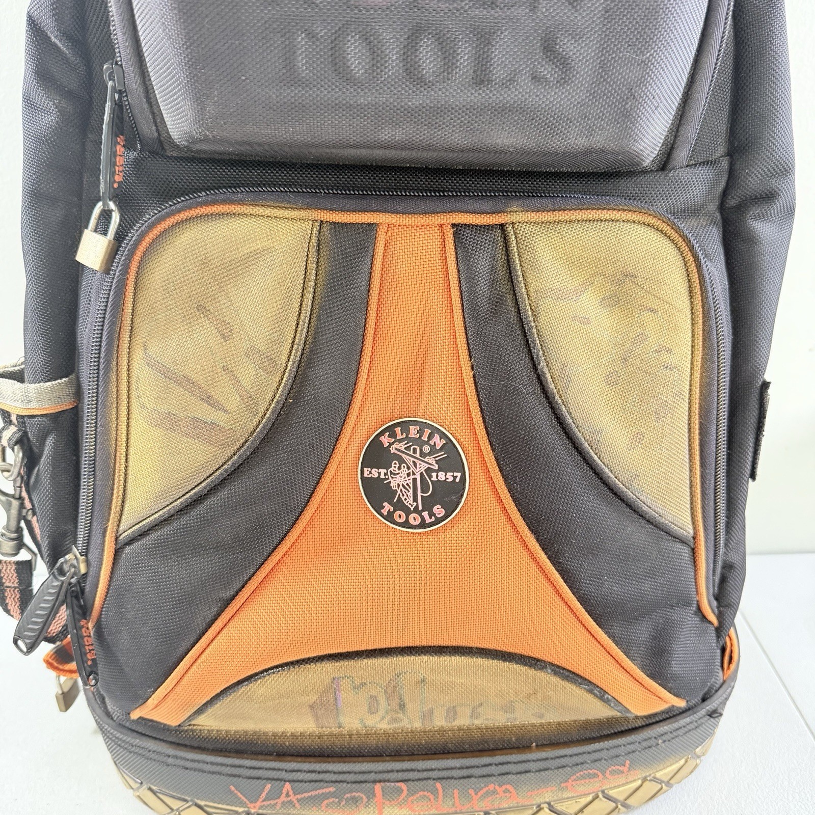 Klein Tools Tradesman Pro 39-Pocket Backpack Electricians Tool Bag