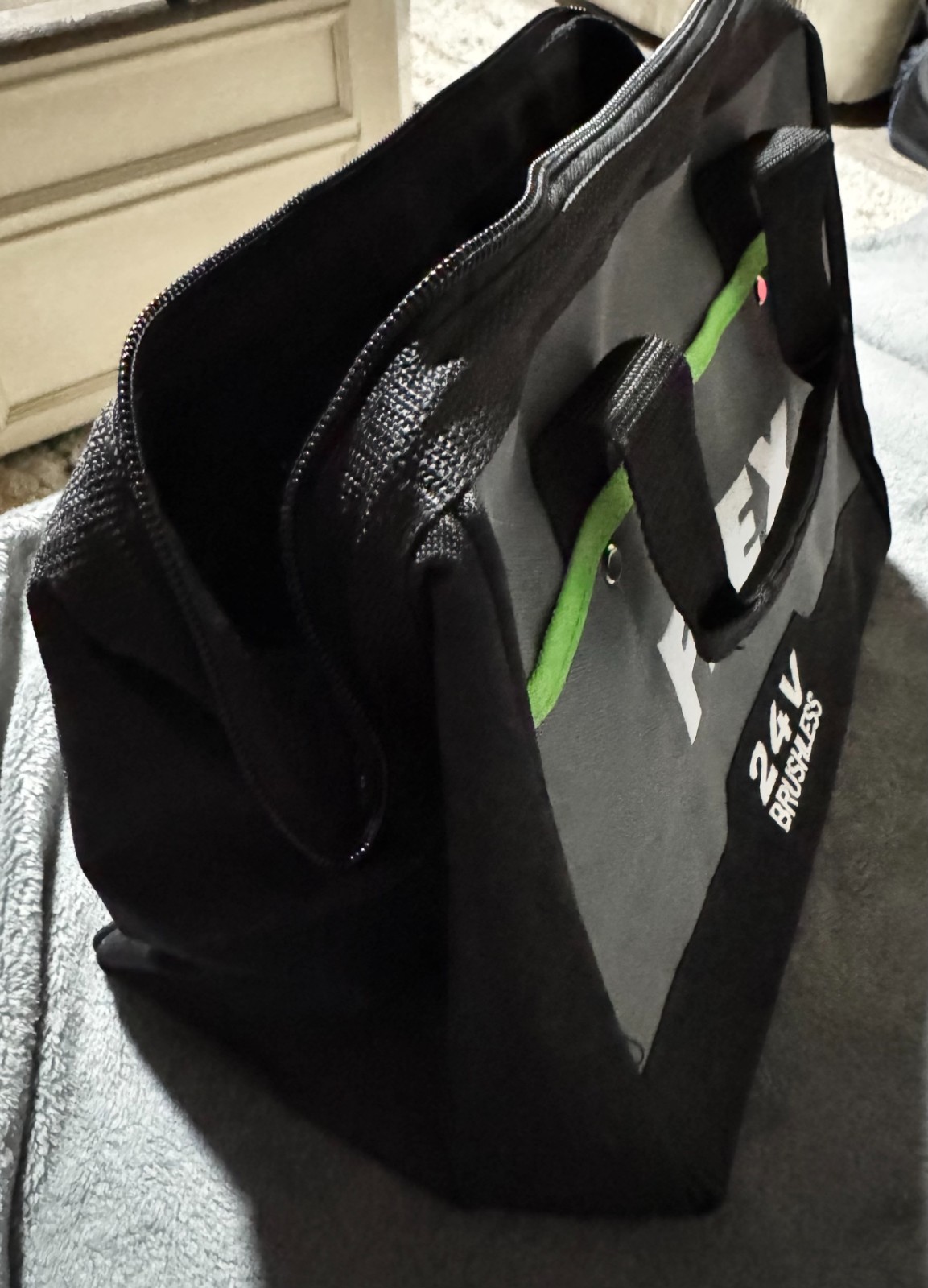 FLEX 24v Zippered Tool Bag Black Grey W/Green Stripe 12x10x8 6 slip pockets NEW