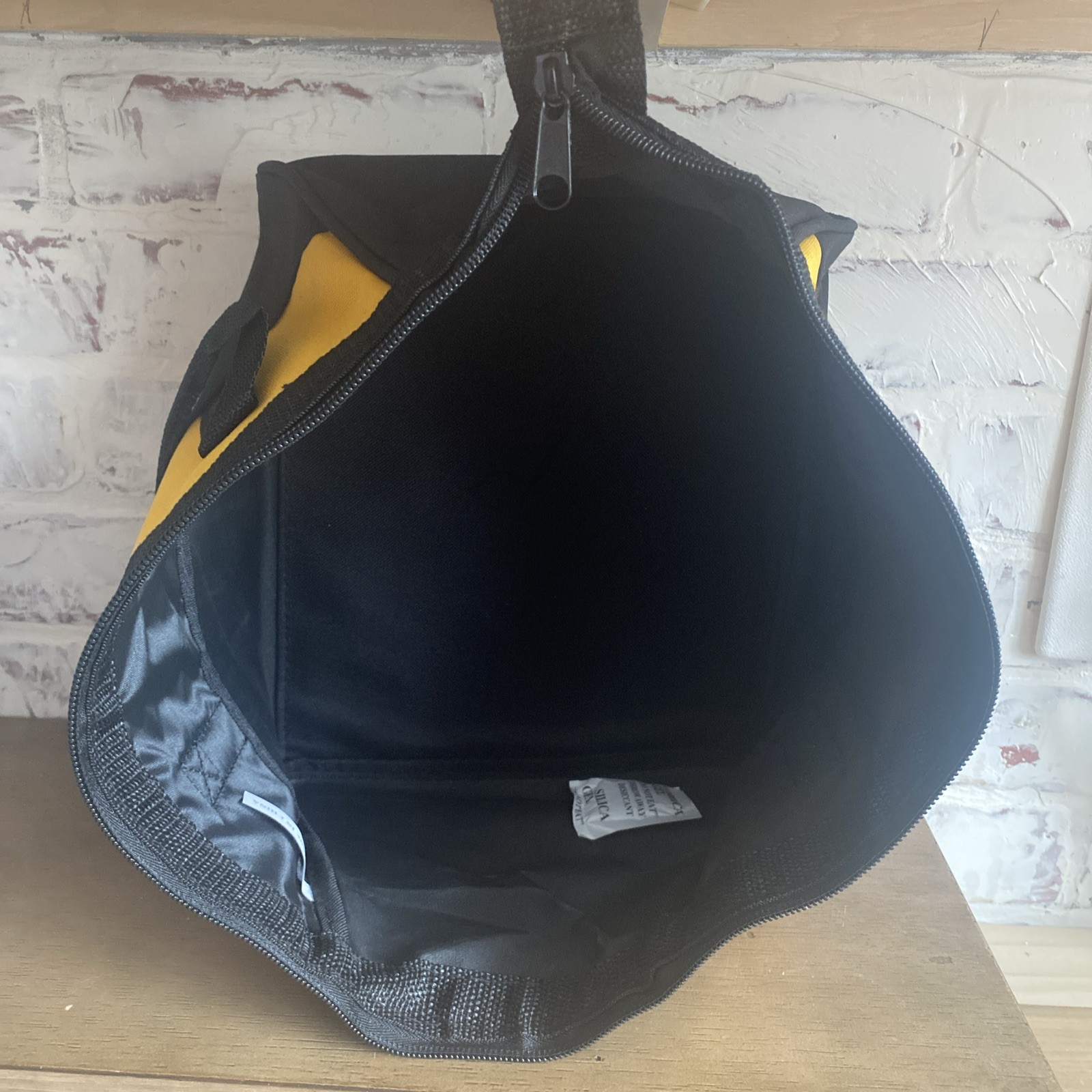 DEWALT 10-Inch Black/Yellow Soft Mini Contractor Tool Bag